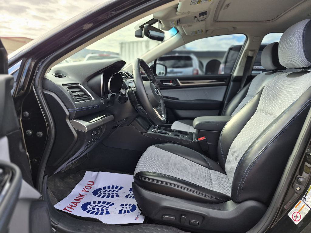 2018 Subaru Legacy Image 9