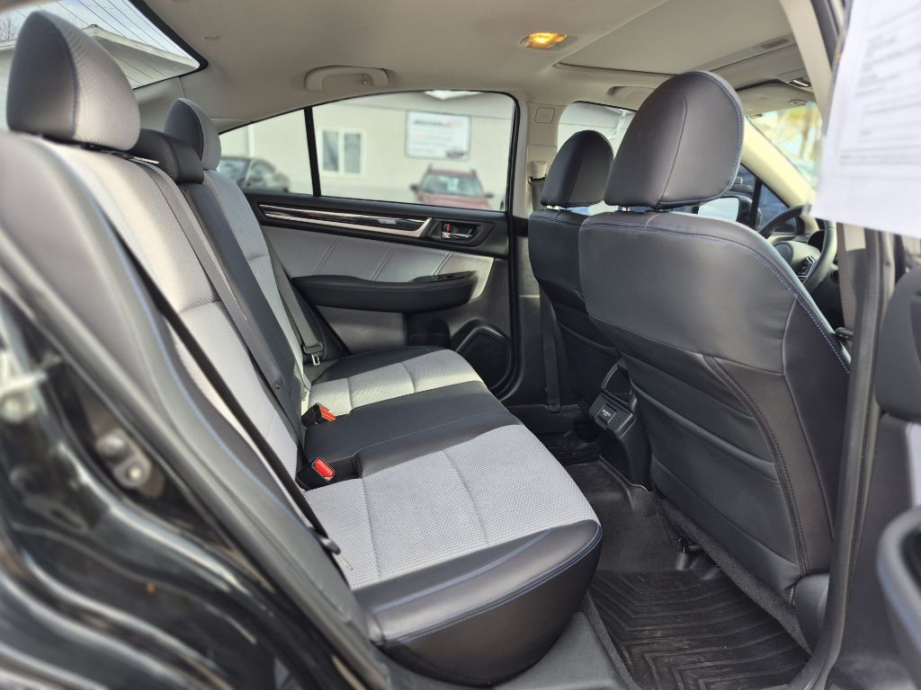 2018 Subaru Legacy Image 11