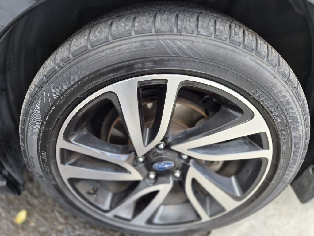 2018 Subaru Legacy Image 16