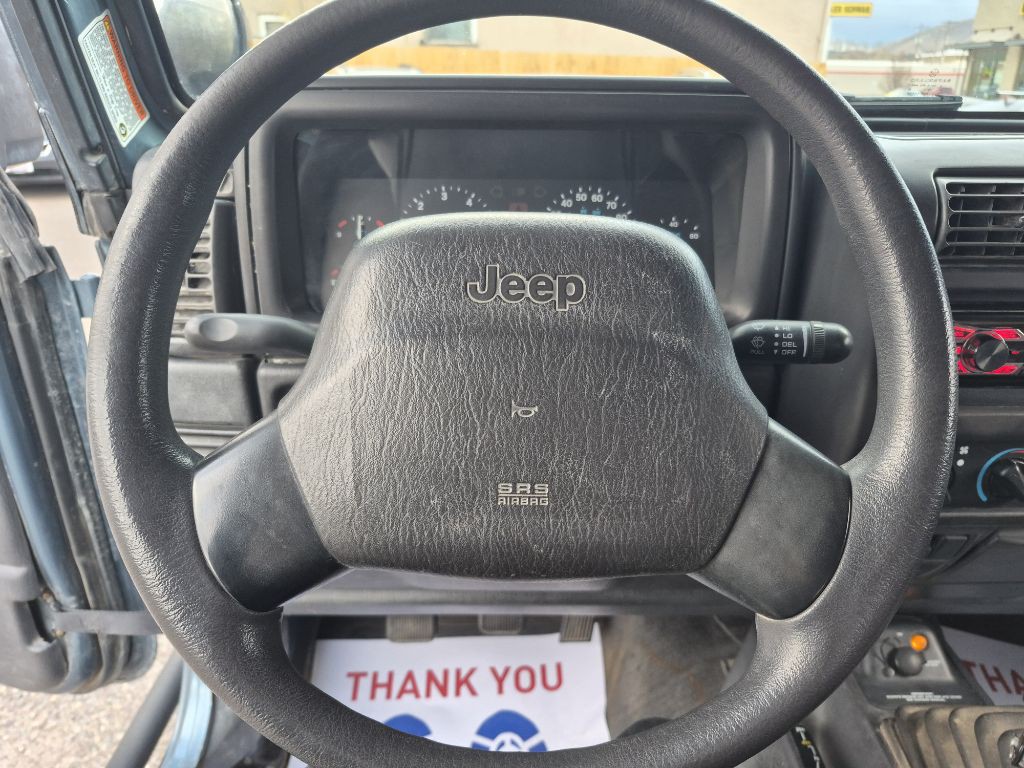 1999 Jeep Wrangler Image 12