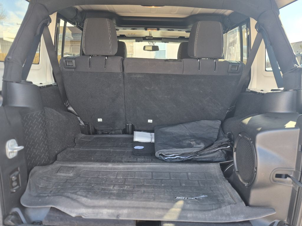 2013 Jeep Wrangler Unlimited Image 11