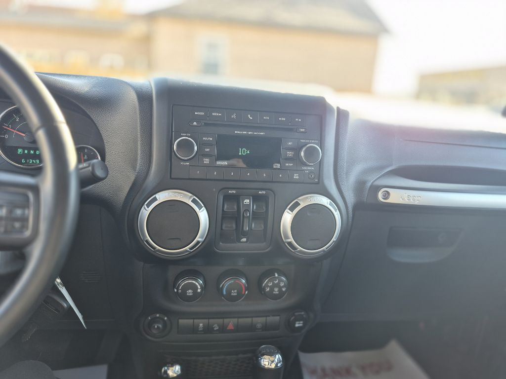 2013 Jeep Wrangler Unlimited Image 16