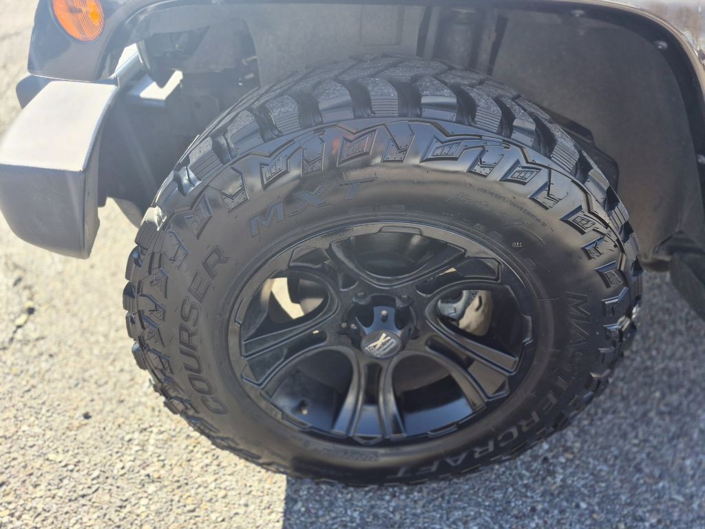 2013 Jeep Wrangler Unlimited Image 17