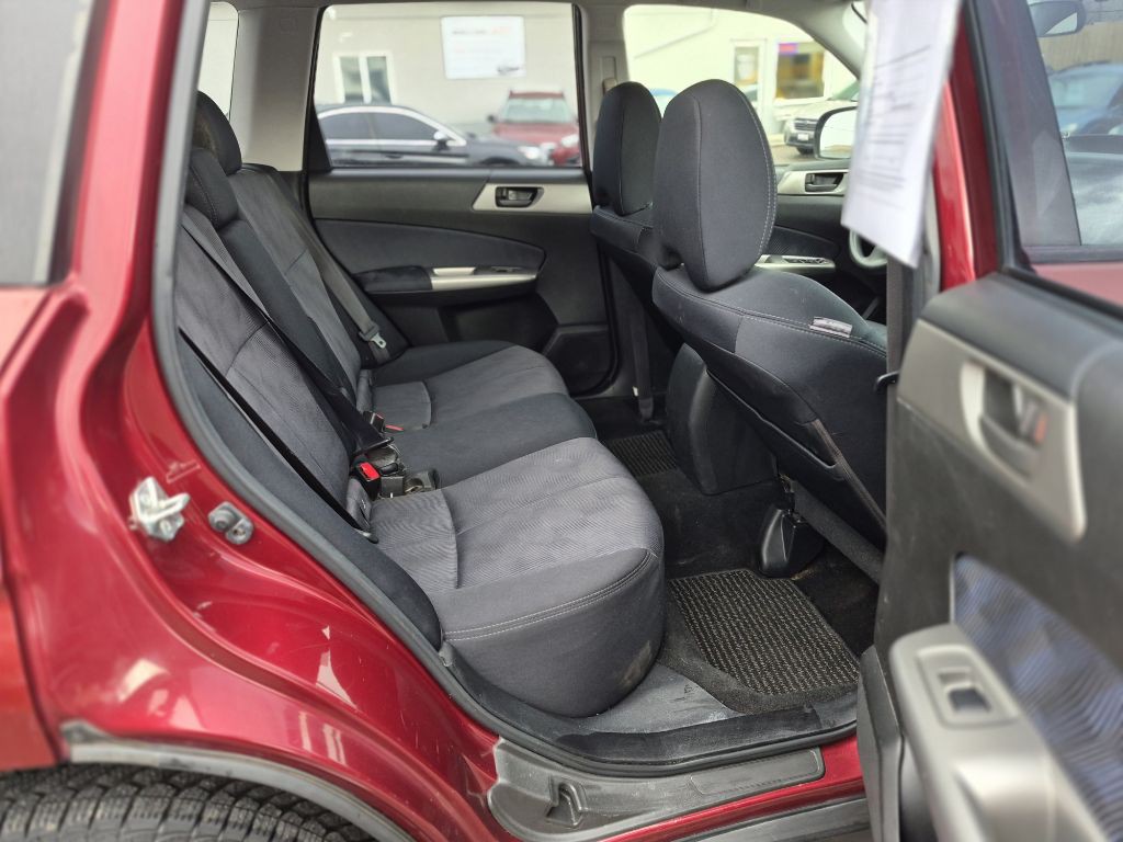 2009 Subaru Forester Image 12