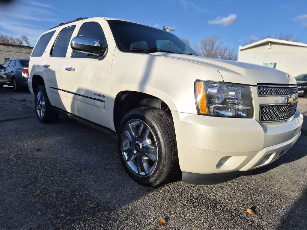 2010 Chevrolet Tahoe Image 3