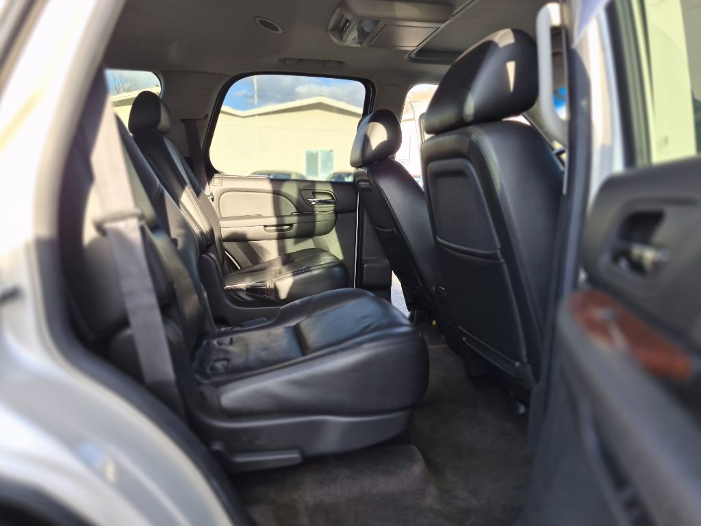 2010 Chevrolet Tahoe Image 12