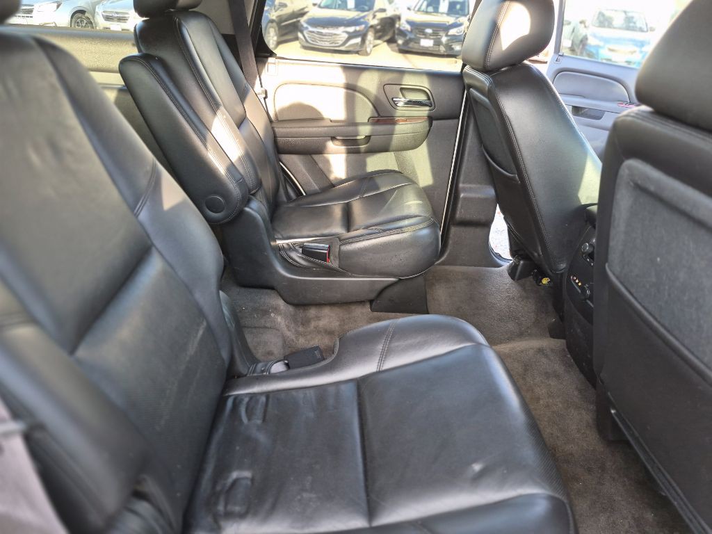2010 Chevrolet Tahoe Image 14