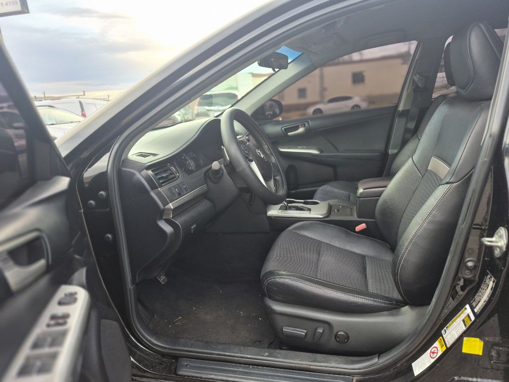 2013 Toyota Camry Image 7