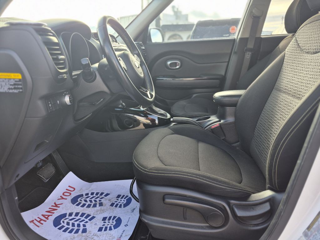 2015 Kia Soul Image 9