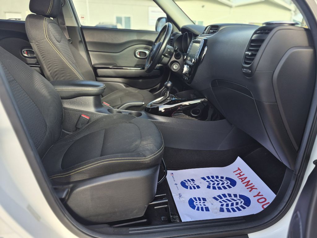 2015 Kia Soul Image 13