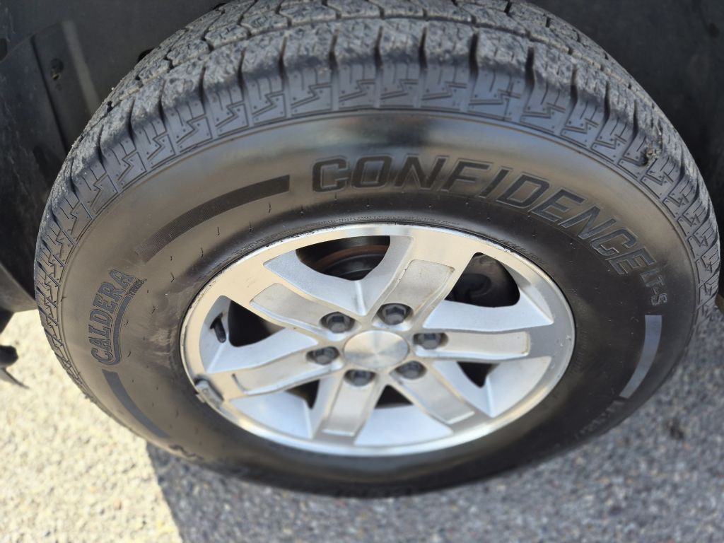 2008 GMC Sierra Image 17