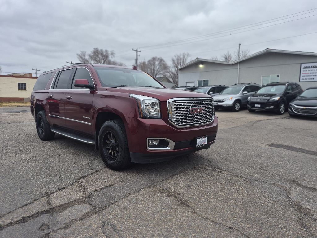 2017 GMC Yukon Image 3