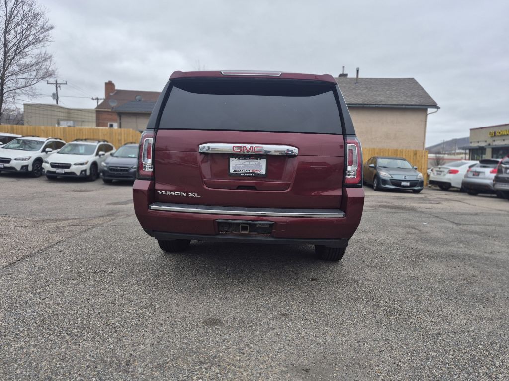 2017 GMC Yukon Image 6