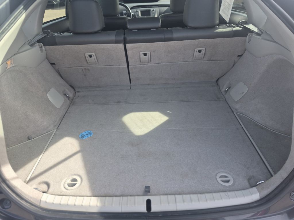 2014 Toyota Prius Image 11