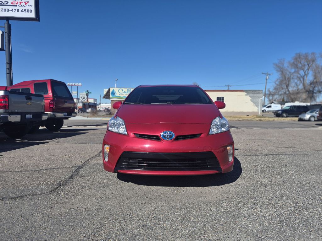 2015 Toyota Prius Image 2