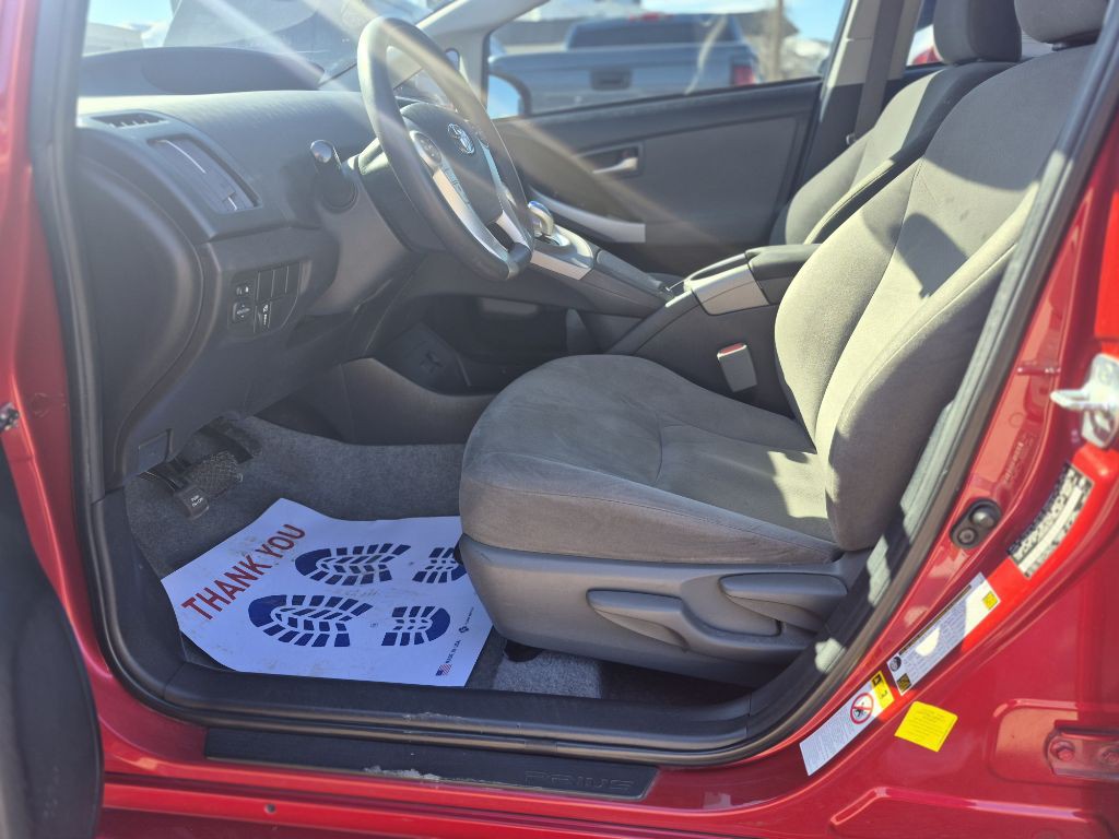 2015 Toyota Prius Image 9