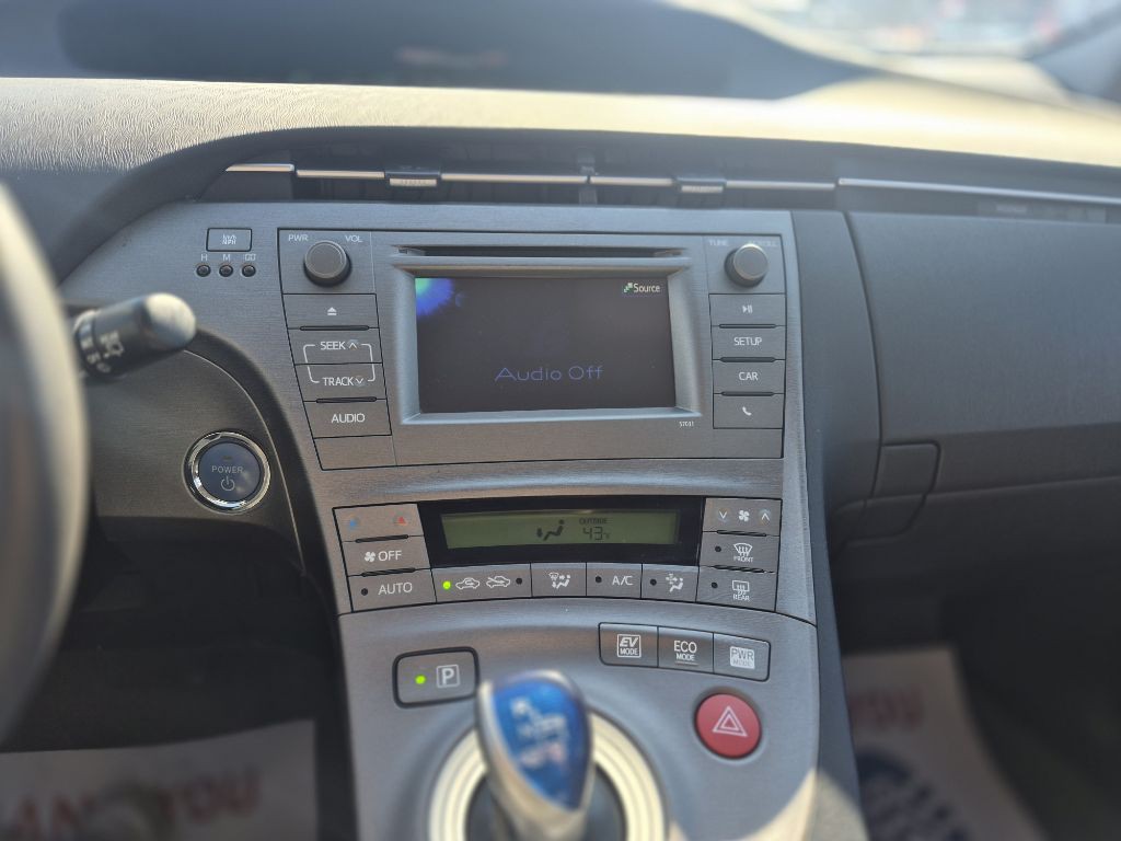 2015 Toyota Prius Image 15