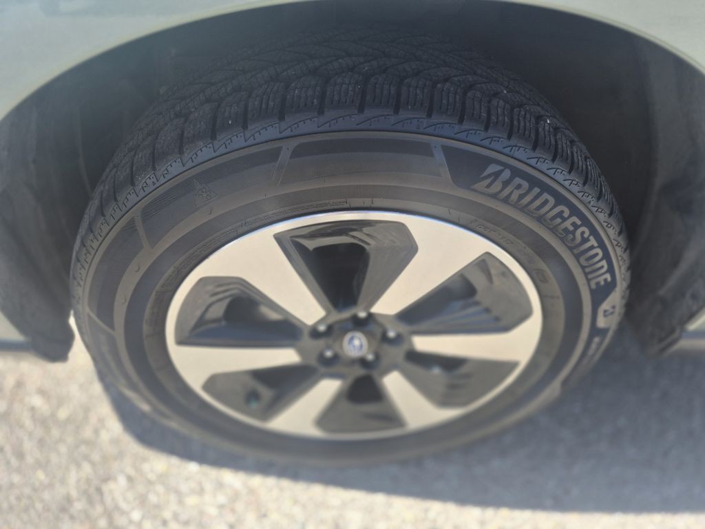 2017 Subaru Forester Image 17