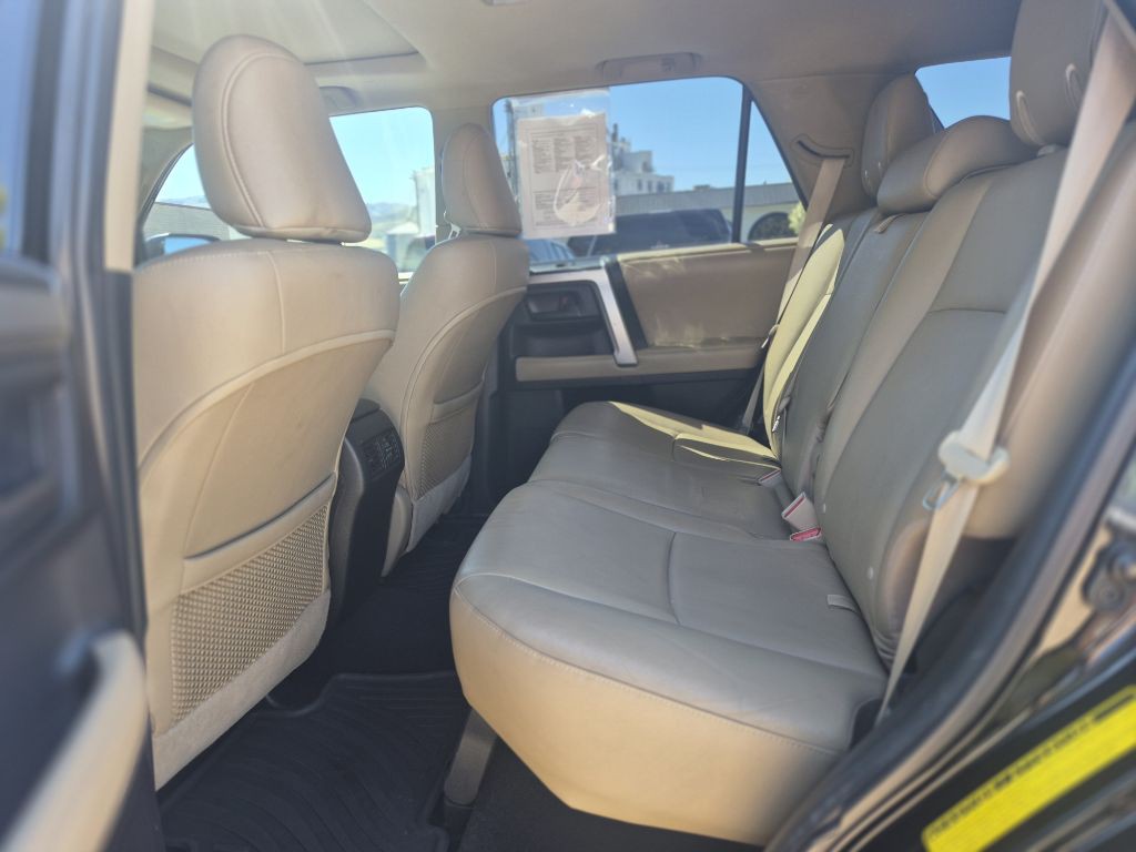 2012 Toyota 4Runner Image 10
