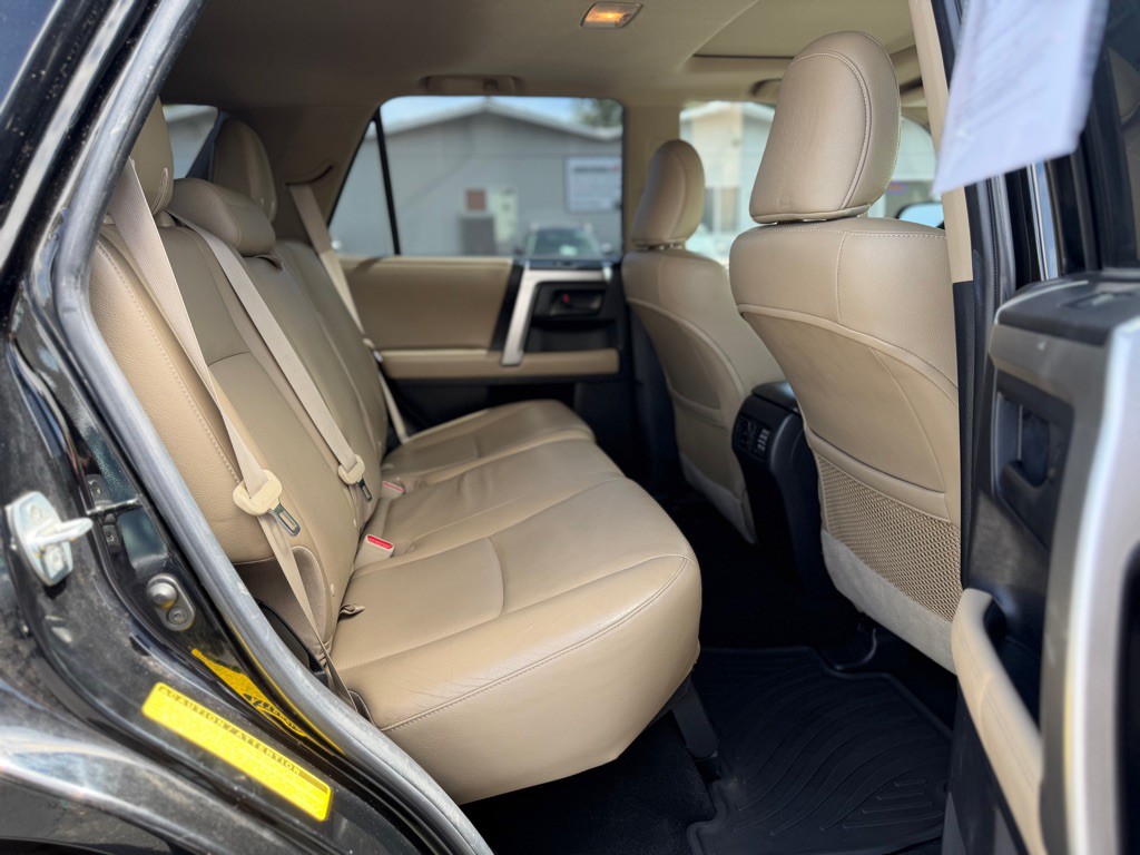 2012 Toyota 4Runner Image 12