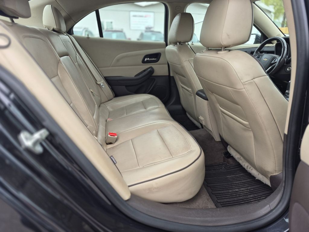 2014 Chevrolet Malibu Image 12