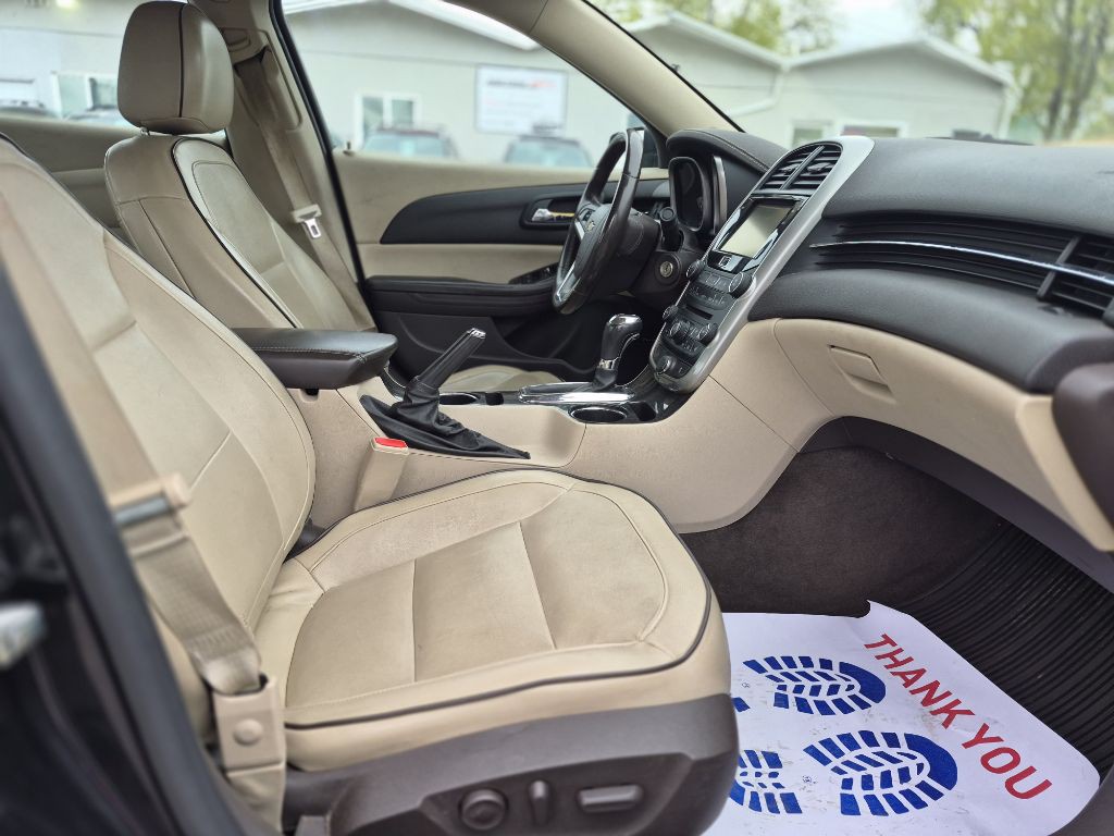 2014 Chevrolet Malibu Image 13
