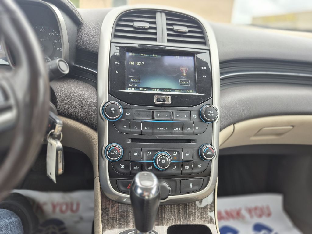 2014 Chevrolet Malibu Image 16