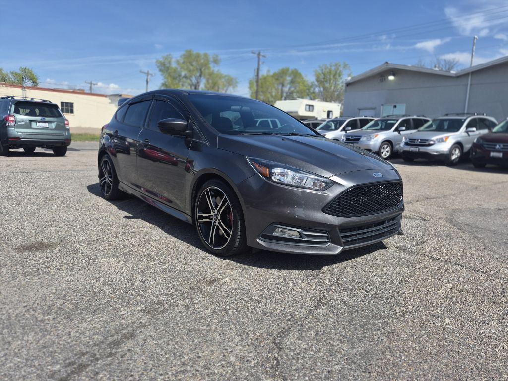 2016 Ford Focus Image 3