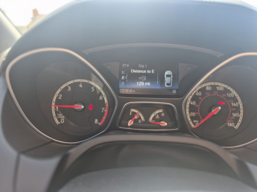 2016 Ford Focus Image 15