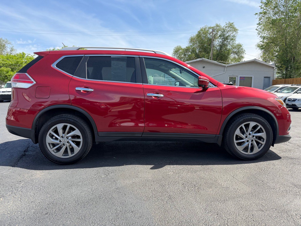 2015 Nissan Rogue Image 4