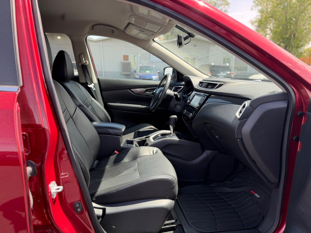 2015 Nissan Rogue Image 13