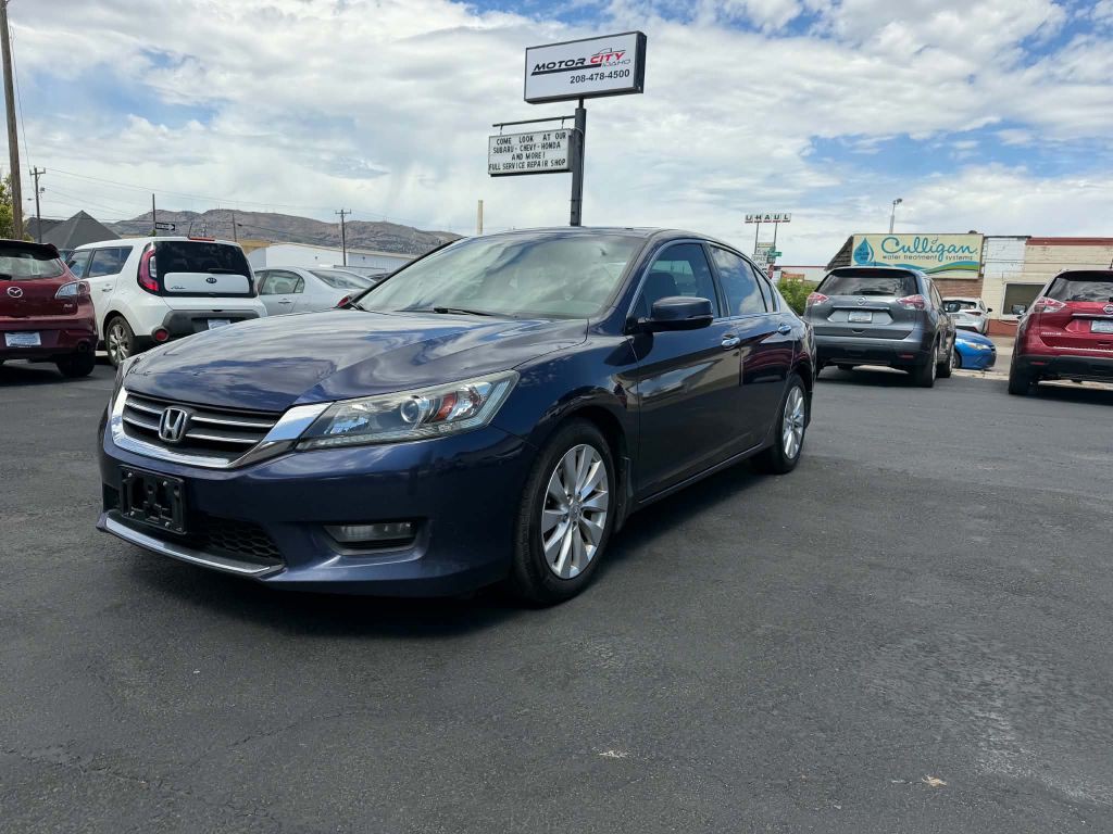 2015 Honda Accord Image 1