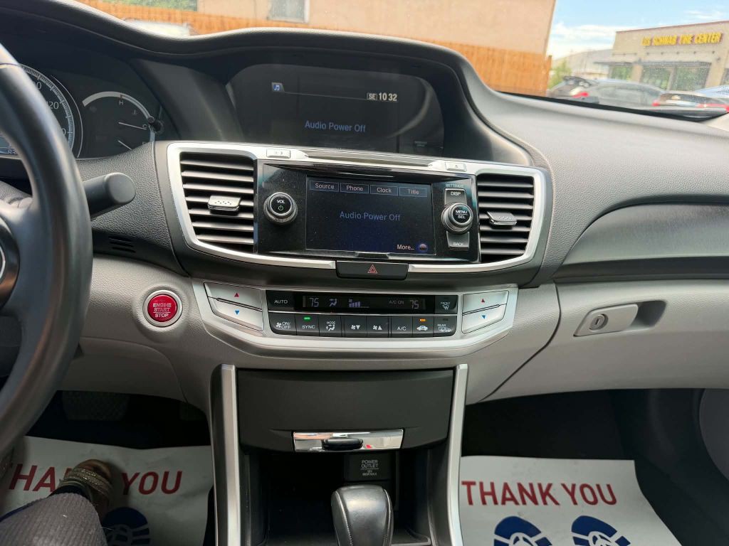 2015 Honda Accord Image 16