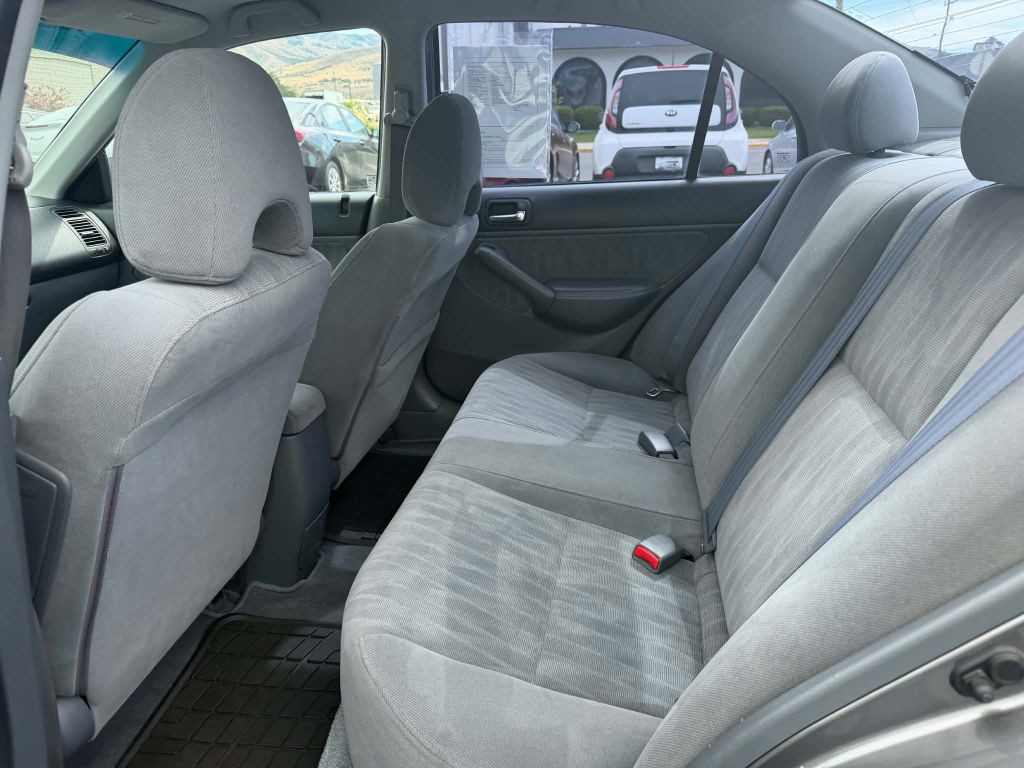 2004 Honda Civic Image 10
