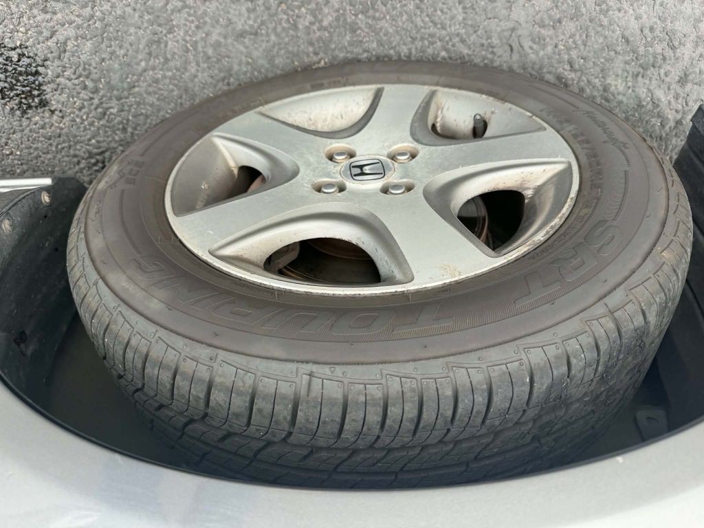 2004 Honda Civic Image 16