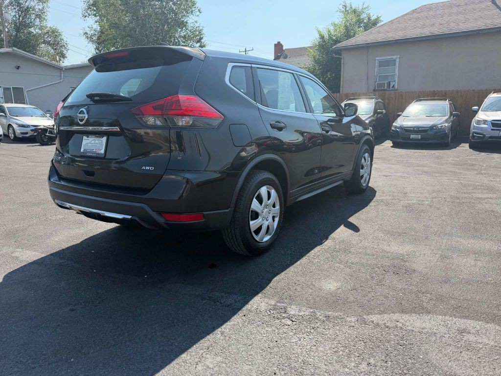 2017 Nissan Rogue Image 5