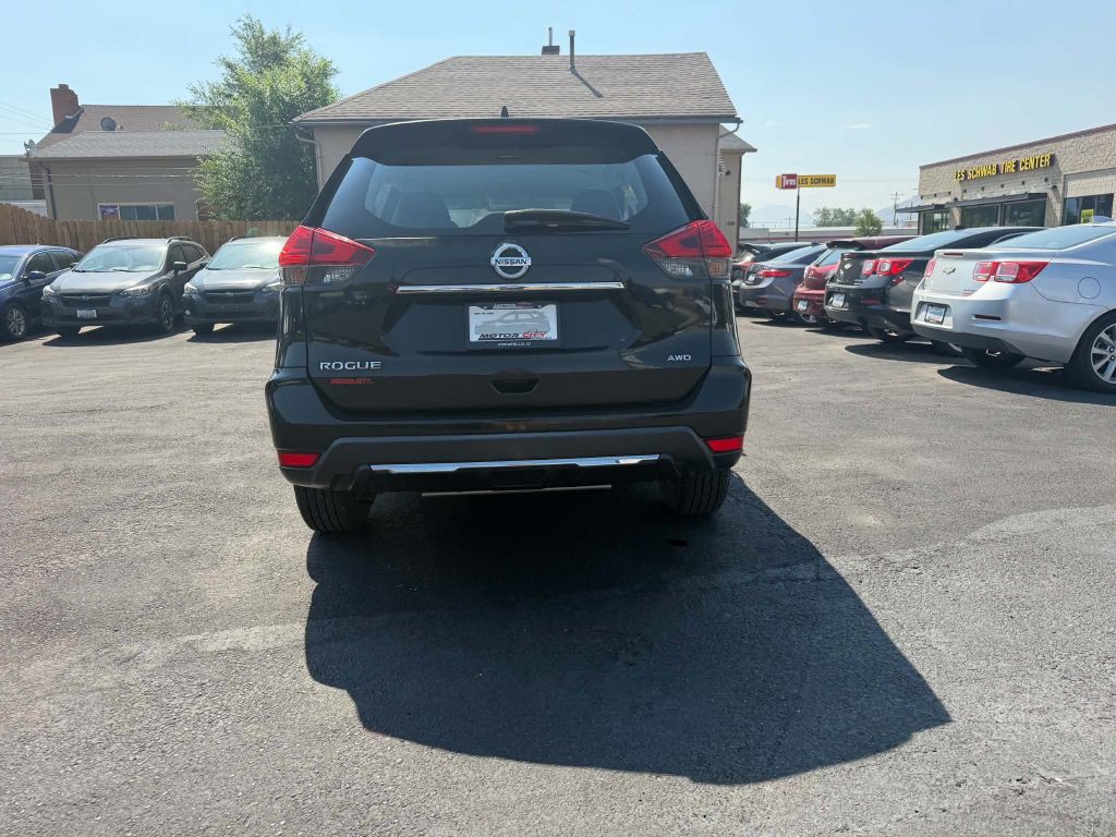 2017 Nissan Rogue Image 6