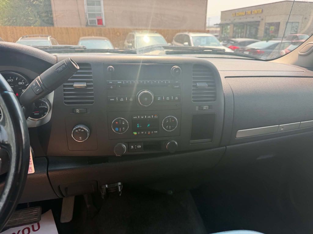 2011 Chevrolet Silverado 1500 Image 16