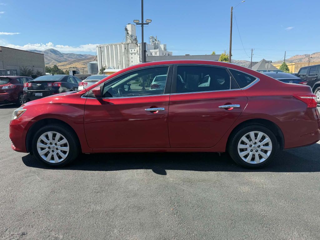 2016 Nissan Sentra Image 8