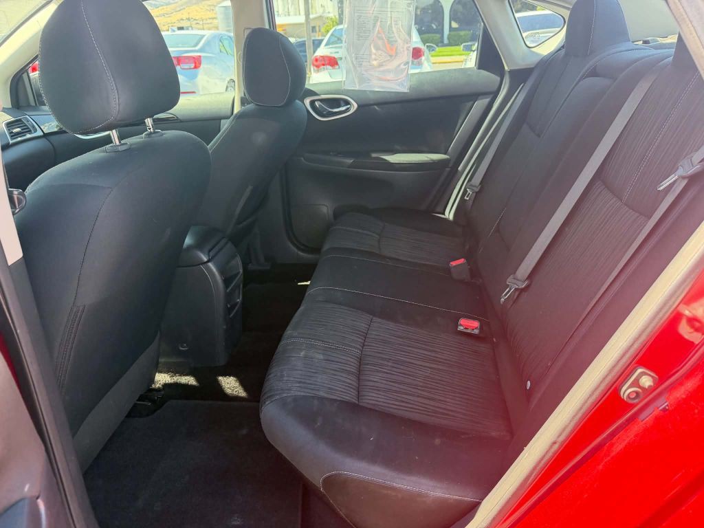2016 Nissan Sentra Image 10