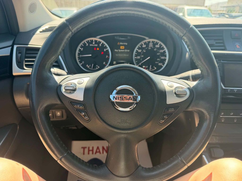 2016 Nissan Sentra Image 14