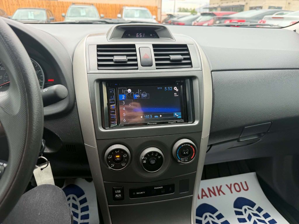 2013 Toyota Corolla Image 15