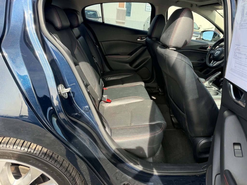 2015 Mazda Mazda3 Image 12