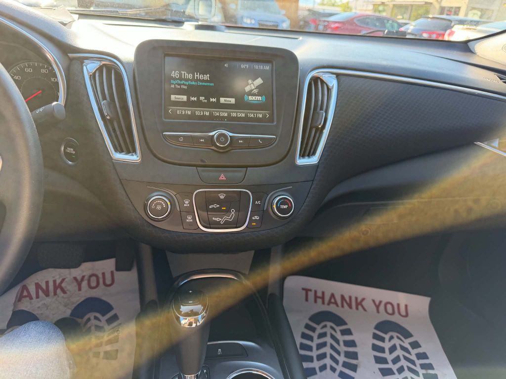 2018 Chevrolet Malibu Image 14