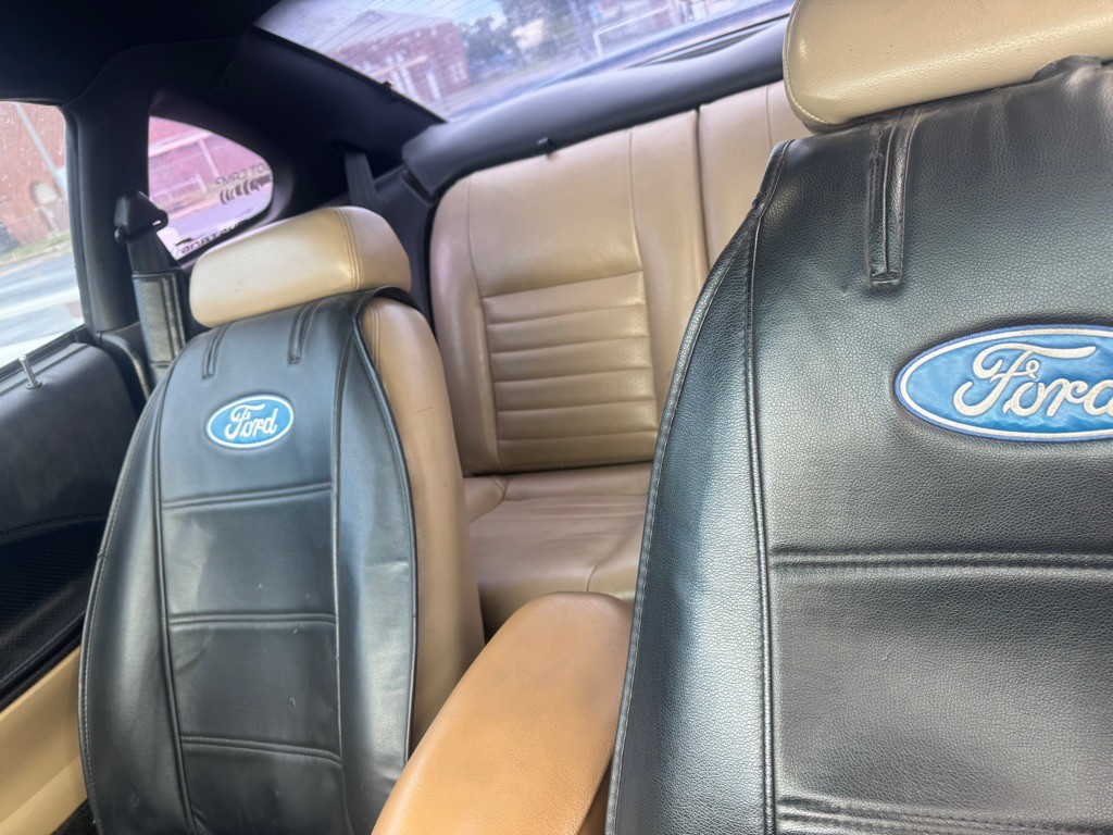 1994 Ford Mustang Image 8