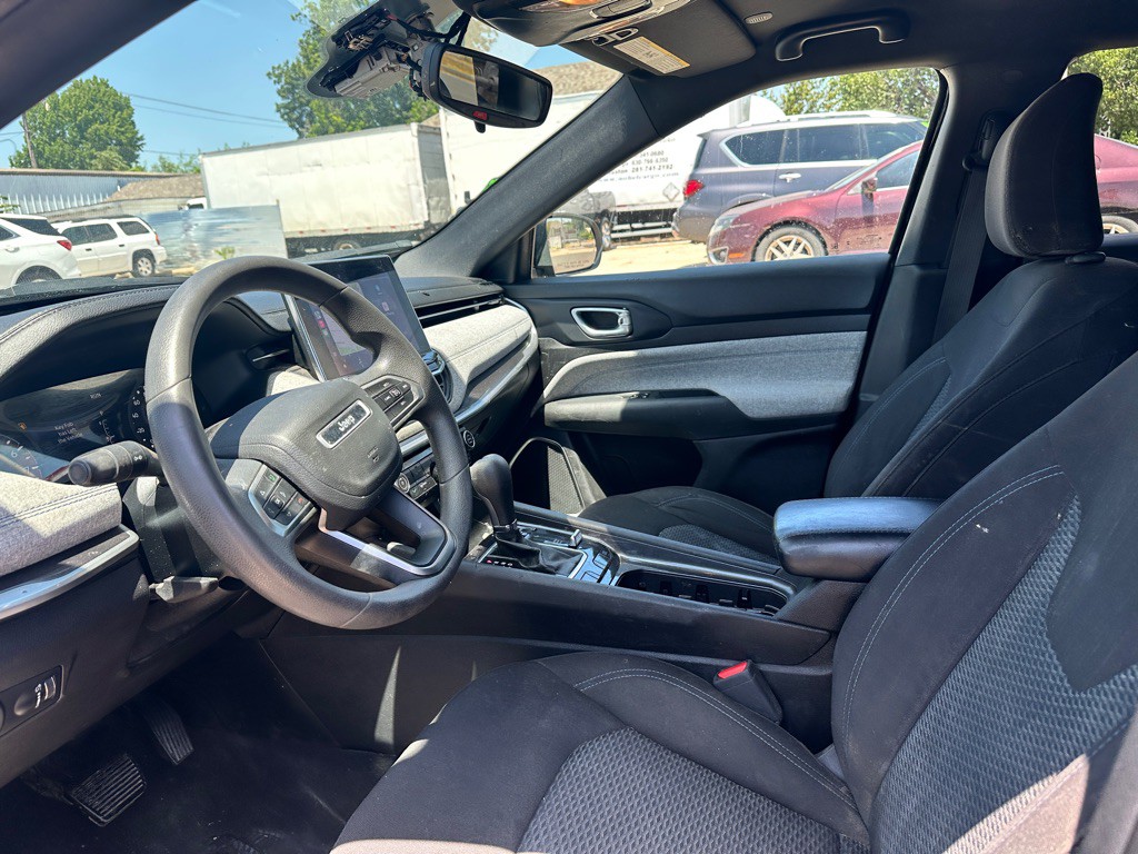 2024 Jeep Compass Image 15