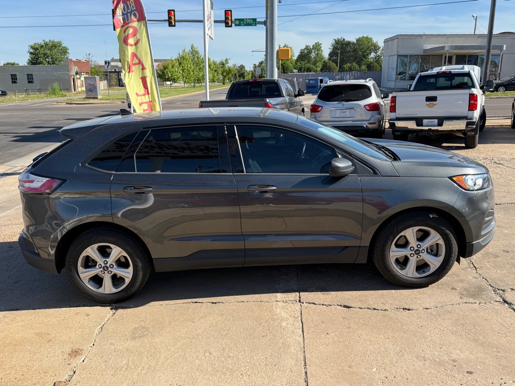 2019 Ford Edge Image 4