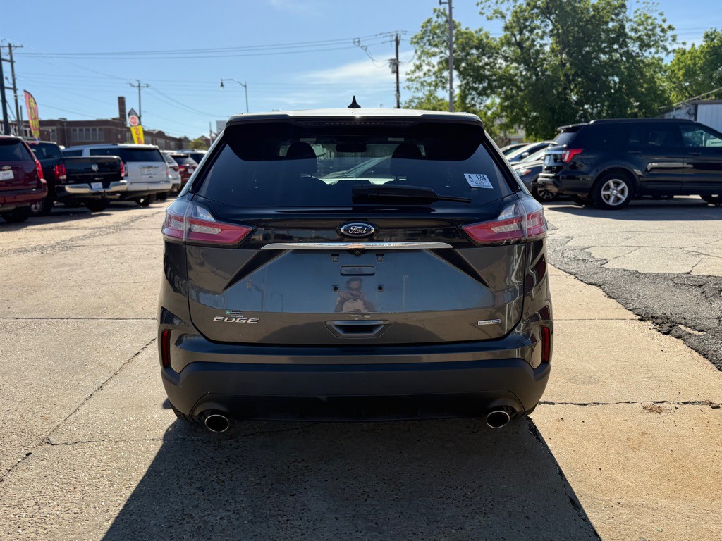 2019 Ford Edge Image 6