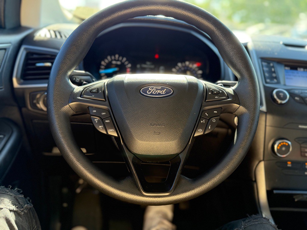 2019 Ford Edge Image 20