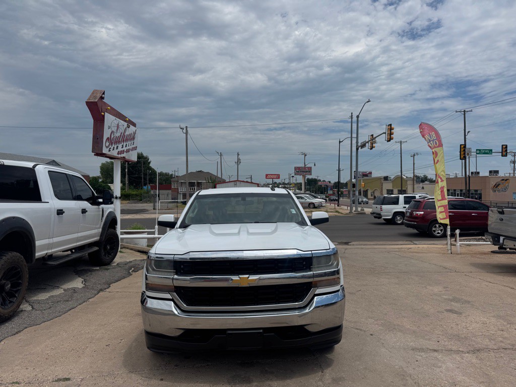 2016 Chevrolet Silverado 1500 Image 2